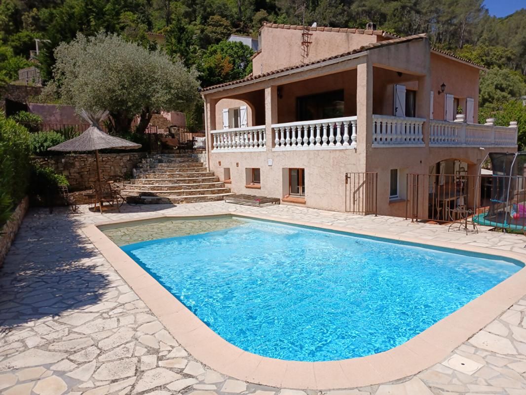 SOLLIES-TOUCAS Villa avec appartement indépendant, piscine et garage - SOLLIES-TOUCAS 1
