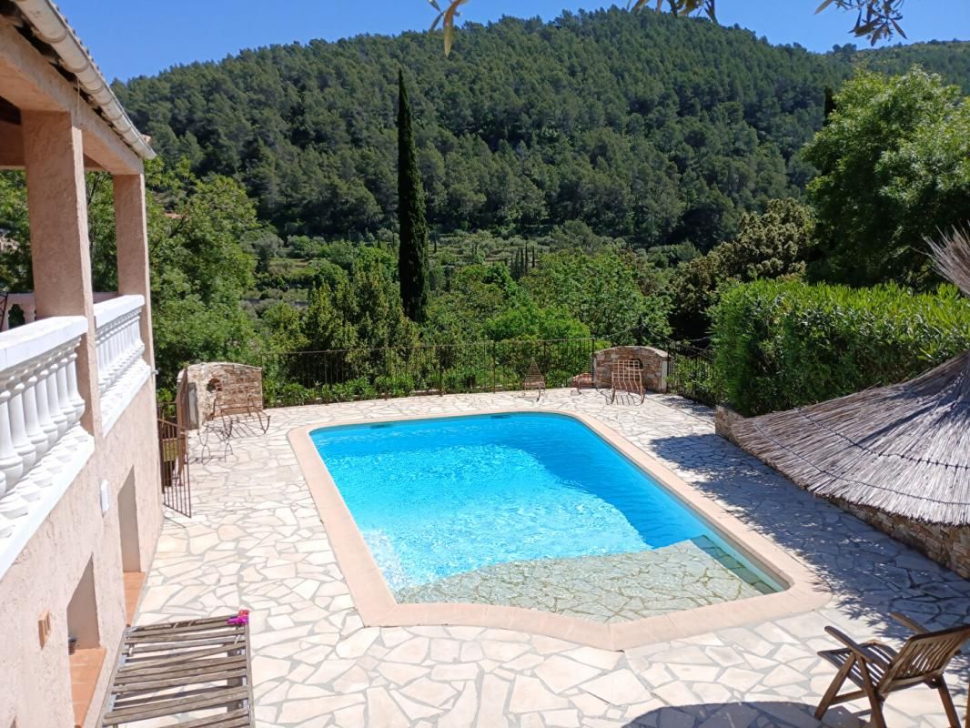 SOLLIES-TOUCAS Villa avec appartement indépendant, piscine et garage - SOLLIES-TOUCAS 3