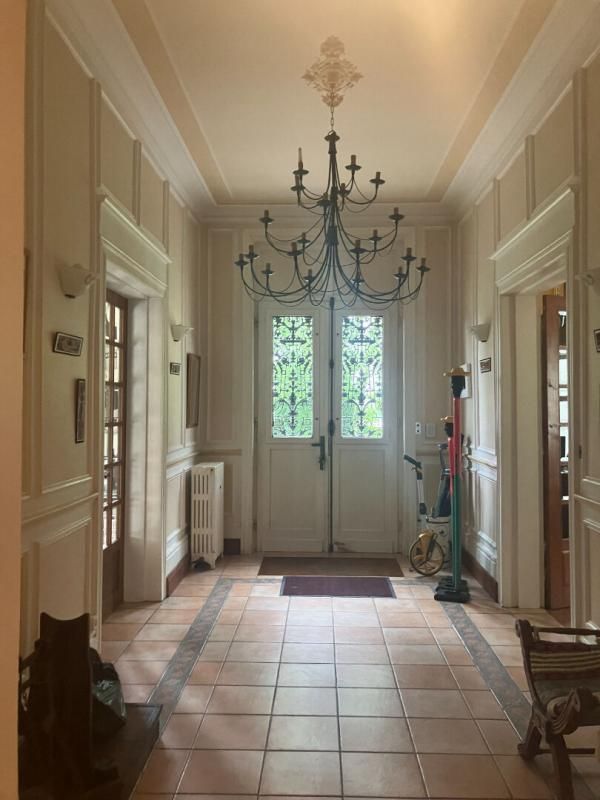 LA FRENAYE Demeure de prestige La Frenaye 12 pièce(s) 393 m2 4