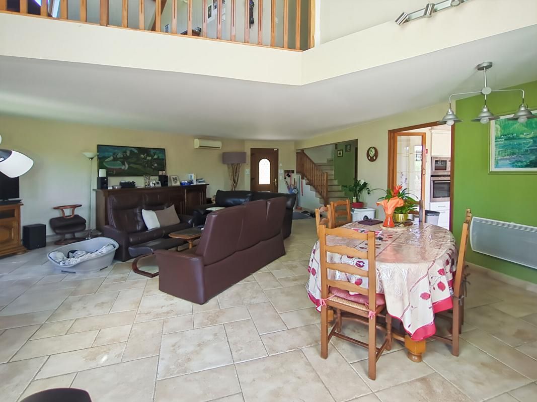 OINVILLE-SUR-MONTCIENT EXCLUSIVITE PROPRIETES-PRIVEES - Maison à vendre sur Oinville-sur-Montcient 3