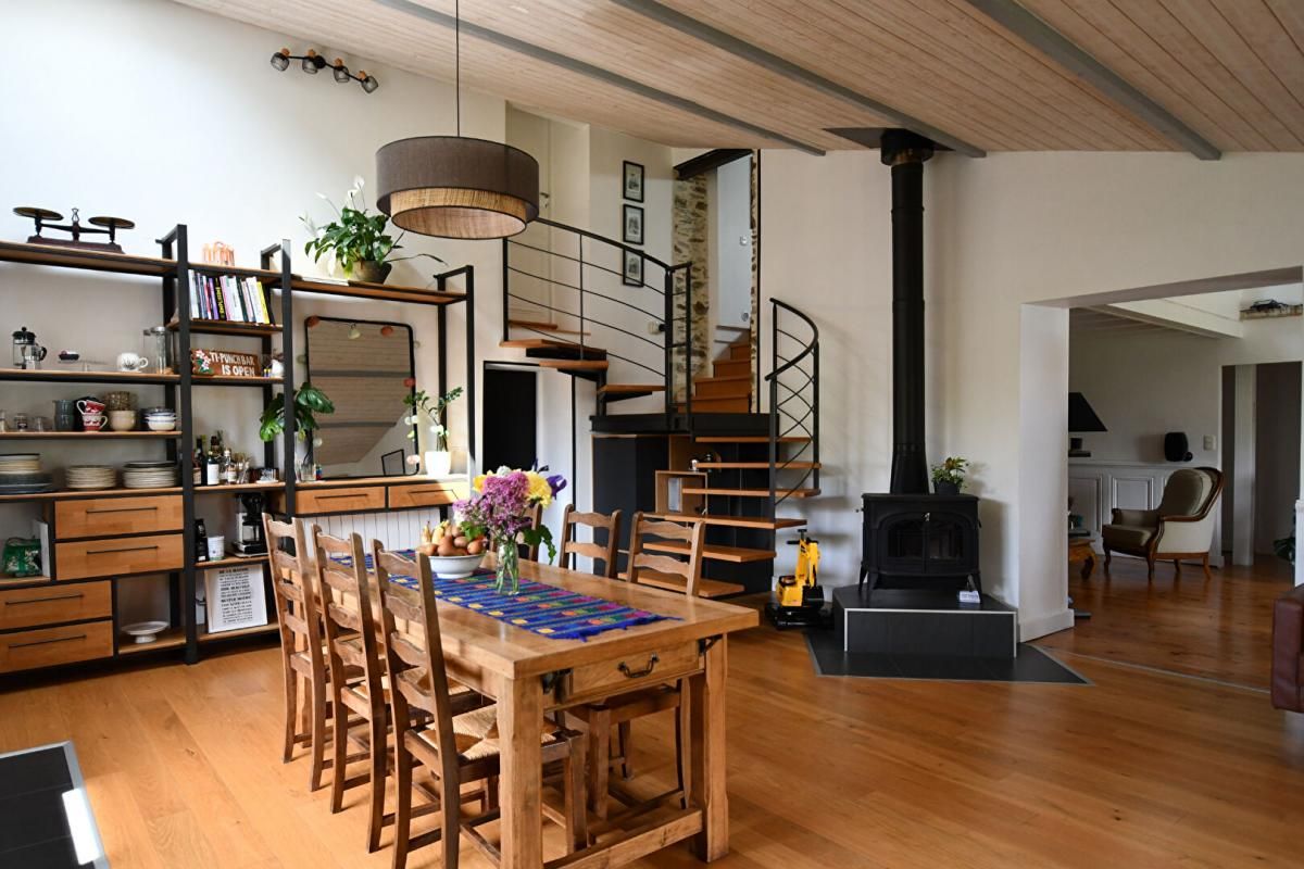GORGES Maison Gorges 6 P . 3 Chs . Bureau . Salle de jeux . Garage . Cave .144.19 M² . T 1862 M² 1