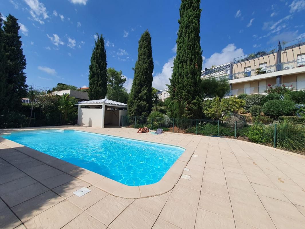 BANDOL Appartement T2, TERRASSE, GARAGE, PISCINE 4