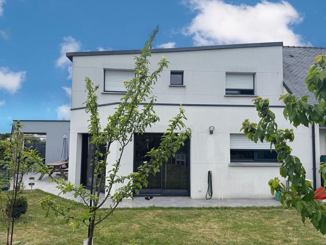 VANNES Maison contemporaine en parfait état de 143M², 5 pièces, 4 chambres. VANNES Kerbiquette 2