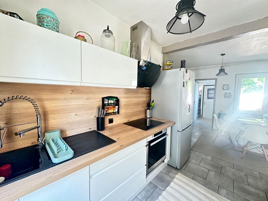 OISSERY Charmante maison F5 dans petite ville au calme 3