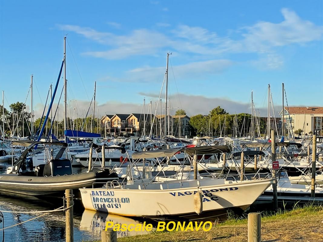 33990 - HOURTIN - Terrain constructùible Viabilisé à 600m du Lac
