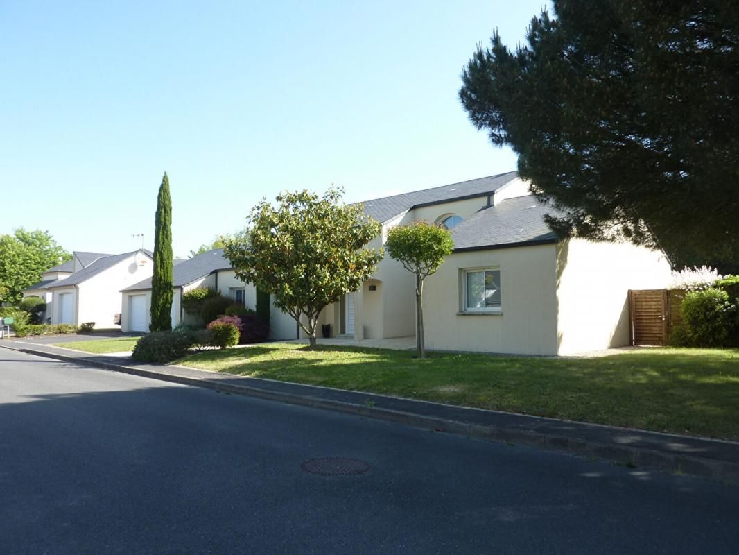 CHOLET Maison Cholet 8 pièce(s) 190 m2 3