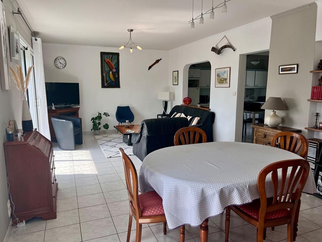 SAINT-AVE Maison lumineuse à Saint-Avé, dans un quartier résidentiel 3