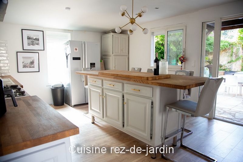 SIORAC-EN-PERIGORD Maison Siorac En Perigord 8 pièce(s) 164 m2 jardin 3