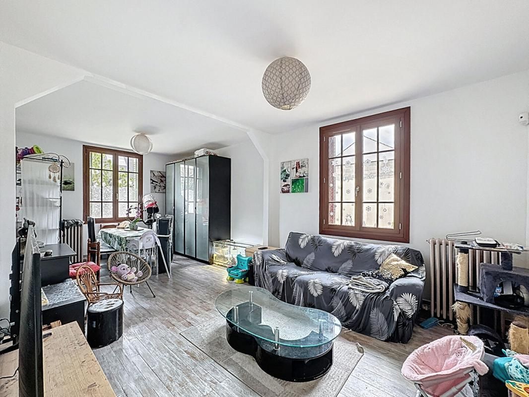 SAVIGNY-SUR-ORGE EXCLUSIVITÉ MAISON FAMILIALE AVEC APPARTEMENT INDÉPENDANT & JARDIN ! 2