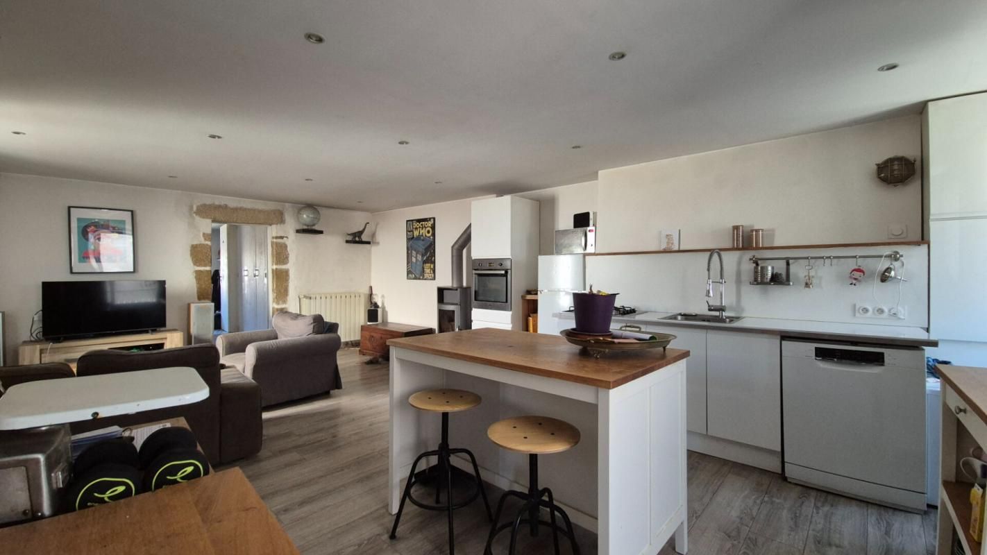 COUDES Charmante Maison de Bourg - 87m² 1