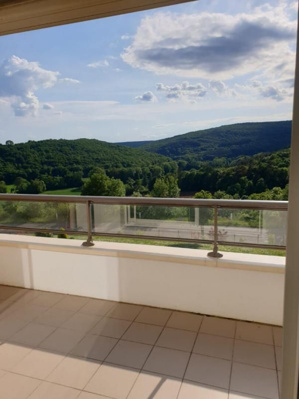 MESSIGNY-ET-VANTOUX T3 avec balcon, cave et 2 places de parking 2