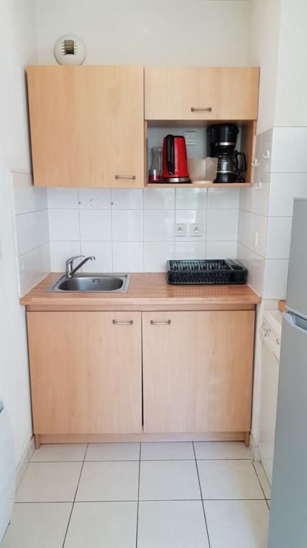 VANNES APPARTEMENT T3- 2 CHBRES-54 m2- 2 PARKINGS-TERRASSE 3