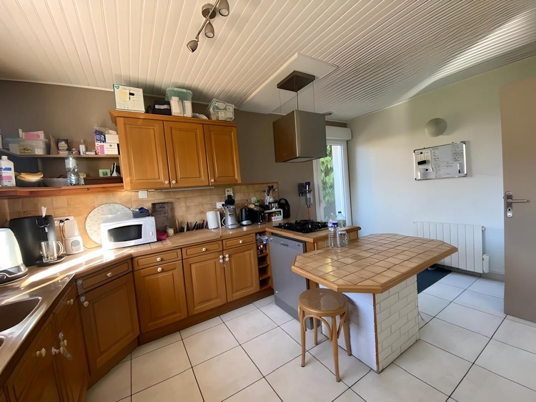 BOOS Maison Boos 4 pièce(s) 101 m2 1