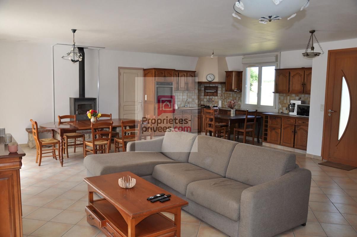 BEAULIEU-SUR-OUDON Maison d'habitation de plain pied 7 pièce(s) 162 m2 avec corps de ferme beau potentiel 4