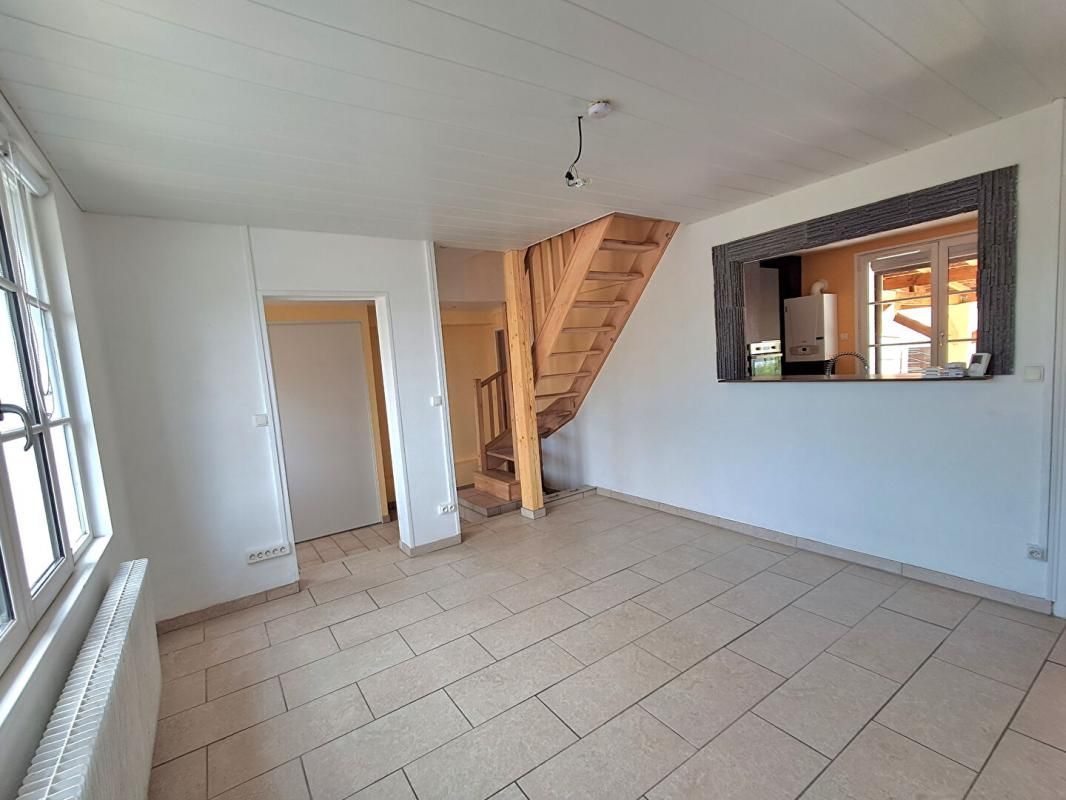 CHALONS-EN-CHAMPAGNE Maison 6 pièce(s) Châlons-en- Champagne 3