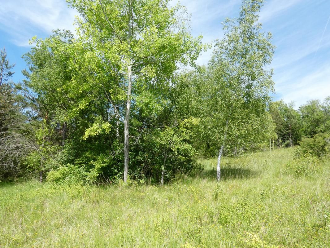 EZY-SUR-EURE Terrain de loisirs (12400 m²) 2