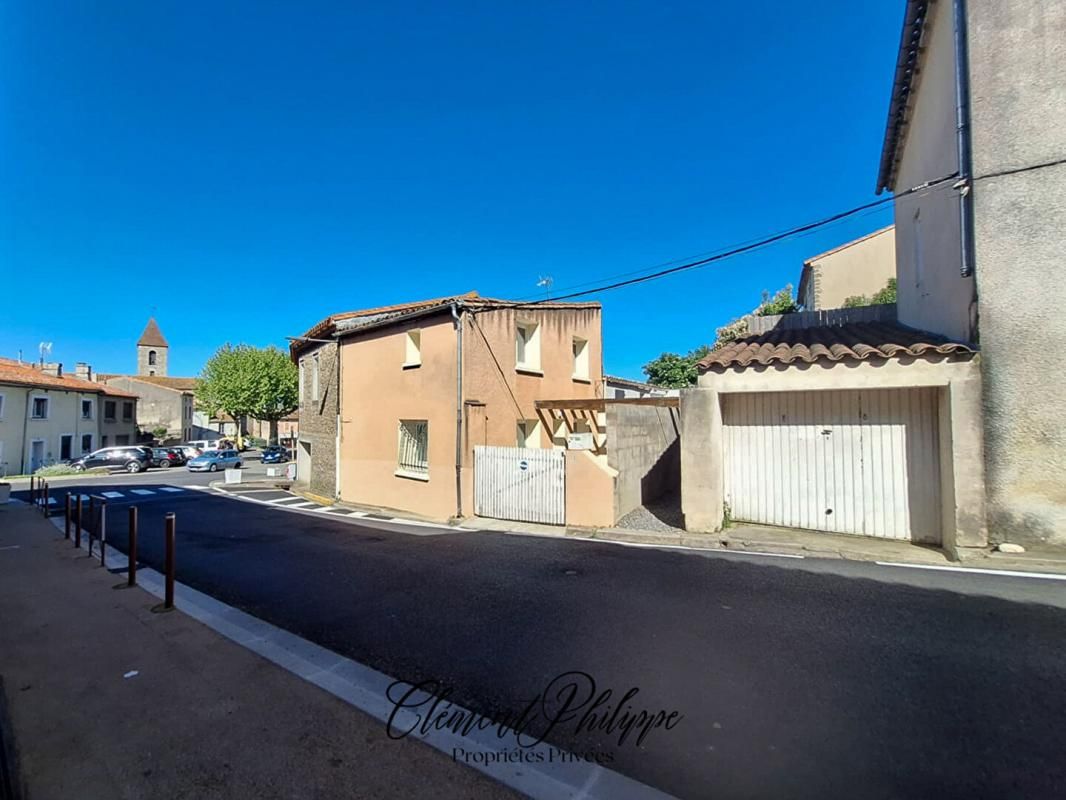Ensemble de 3 maisons 10 minutes de Carcassonne