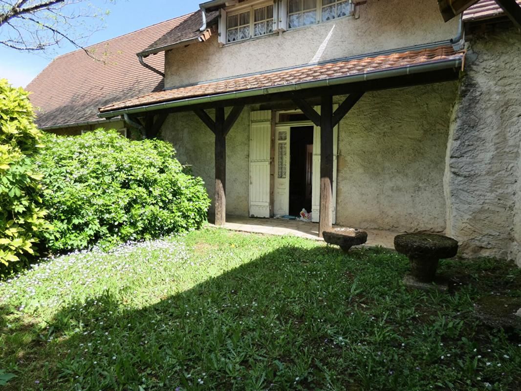 HAUTEFORT Maison 85m² habitables / 3 chambres / grange / terrain 877m² 3