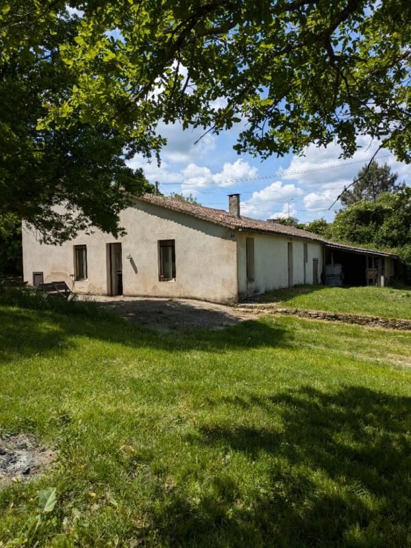 CERCOUX Longère Cercoux 5 pièce(s), 3 chambres, 190 m2 avec terrain 12 ha 4