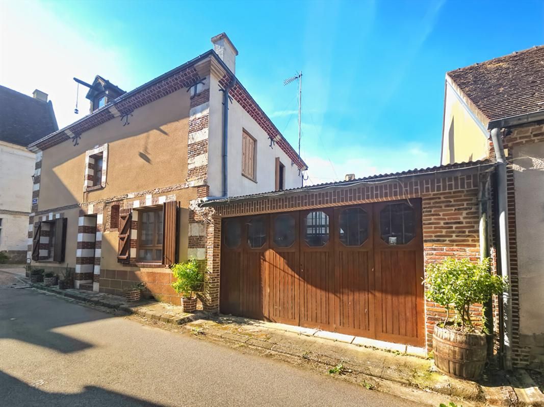 LONGNY-AU-PERCHE 61290 LONGNY-LES-VILLAGES, maison de ville 119 m² 4 chambres 1