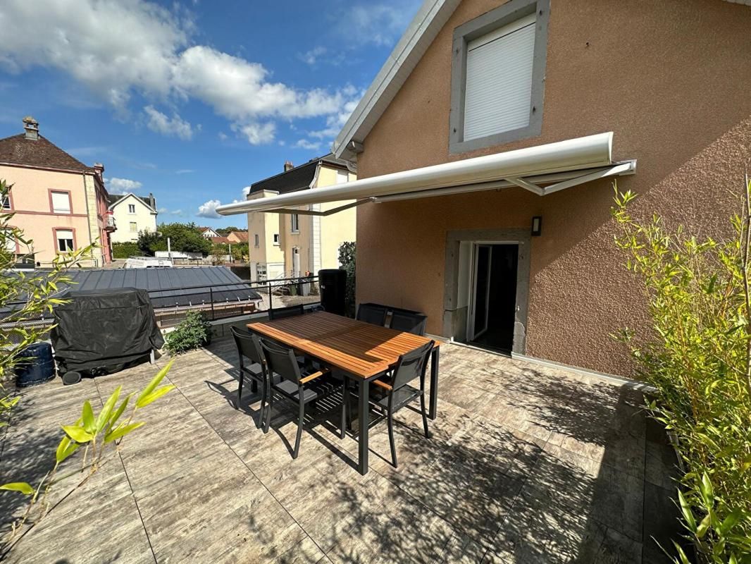 Rare : duplex récent avec terrasse de 30 m² !