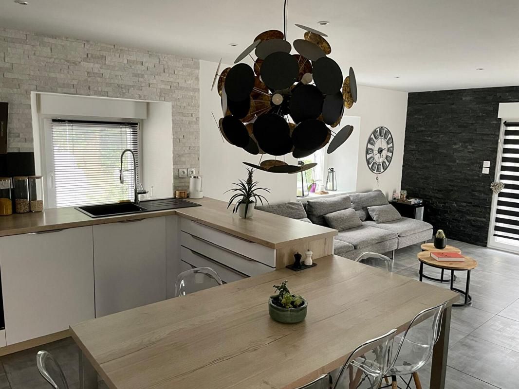 SELONCOURT Rare : duplex récent avec terrasse de 30 m² ! 4
