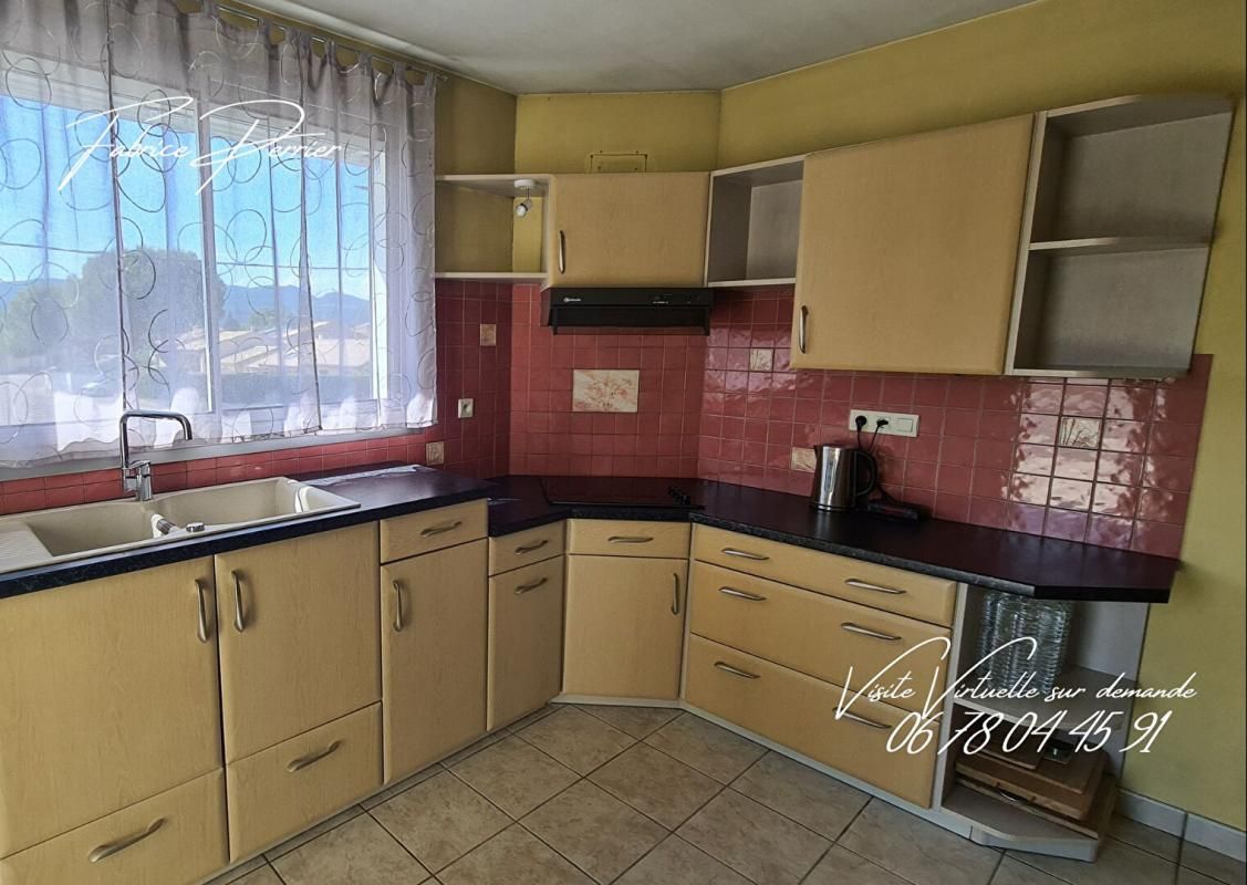 MONTELIMAR Maison de 328m² possibilité de 2 logements sur 3 niveaux à Montélimar 4