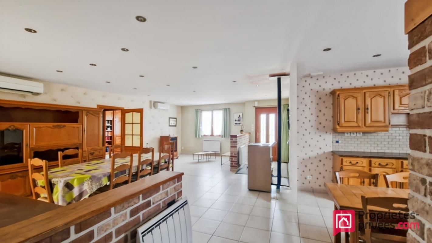 HESDIN À vendre Belle maison familiale dans le secteur d'Hesdin, sur un terrain arboré de 5138 m² 2