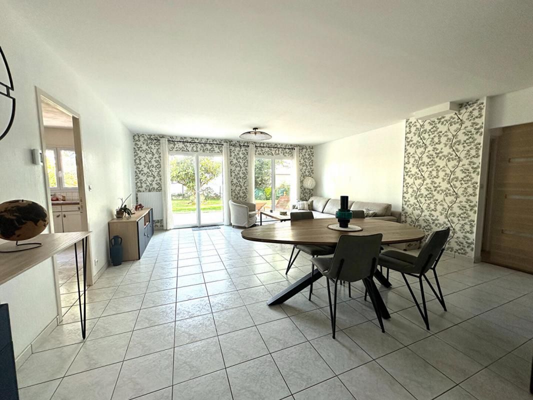 SAINTE-LUCE-SUR-LOIRE Maison plain-pied 5 pièce(s) 125 m2 1
