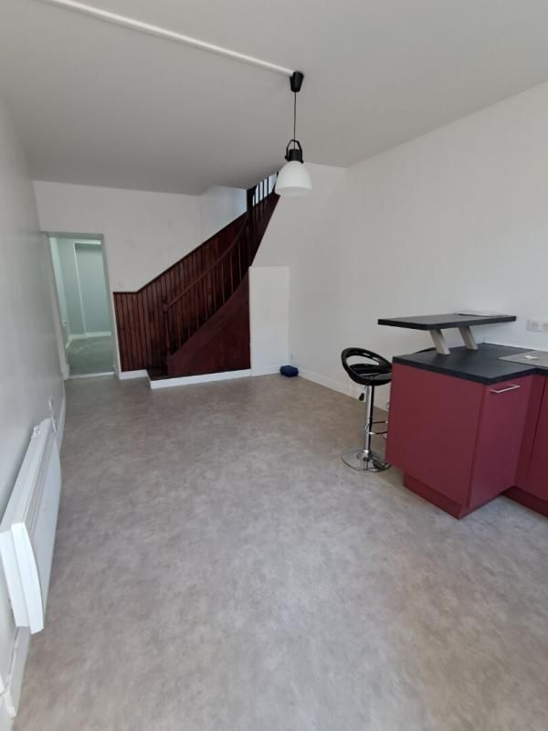 COGNAC Maison  3 pièce(s) 55.54 m2   Ref CRIT 408306  SOUS OFFRE 2