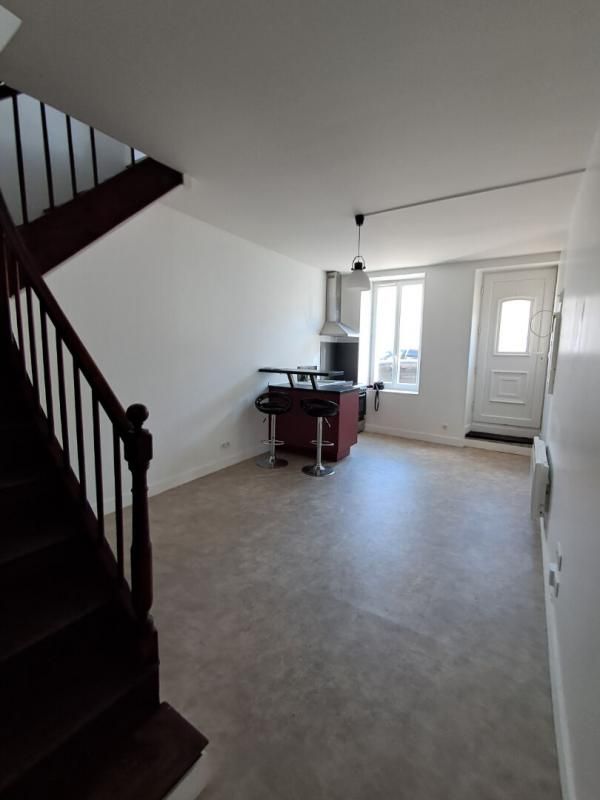 COGNAC Maison  3 pièce(s) 55.54 m2   Ref CRIT 408306  SOUS OFFRE 3