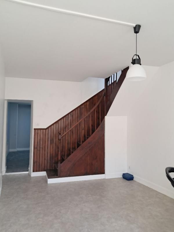 COGNAC Maison  3 pièce(s) 55.54 m2   Ref CRIT 408306  SOUS OFFRE 4
