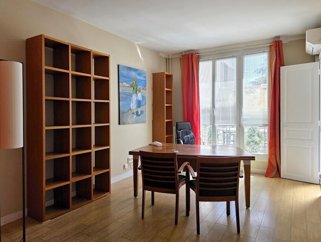 LE VESINET Appartement de 3 pièces en centre ville 2