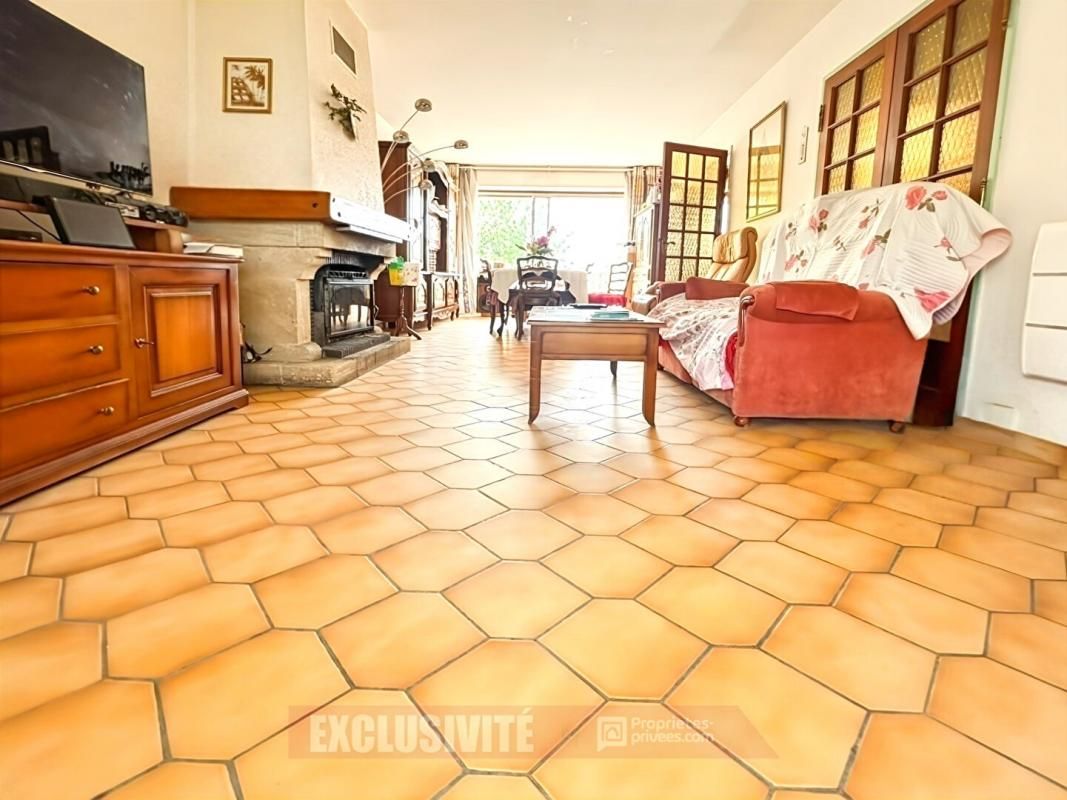 Maison 94880 Noiseau 5 pièces 157m2 au sol pour le prix de 399.580