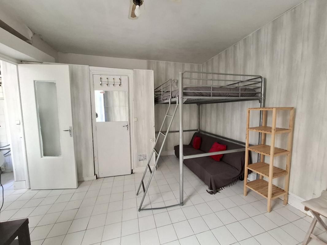 PARIS-14E-ARRONDISSEMENT Studio de 17,3 m2 métro Plaisance Paris 14e 2