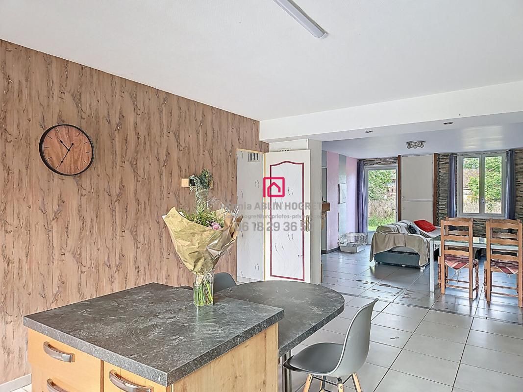 LA ROUAUDIERE Maison en campagne 4 chambres 2