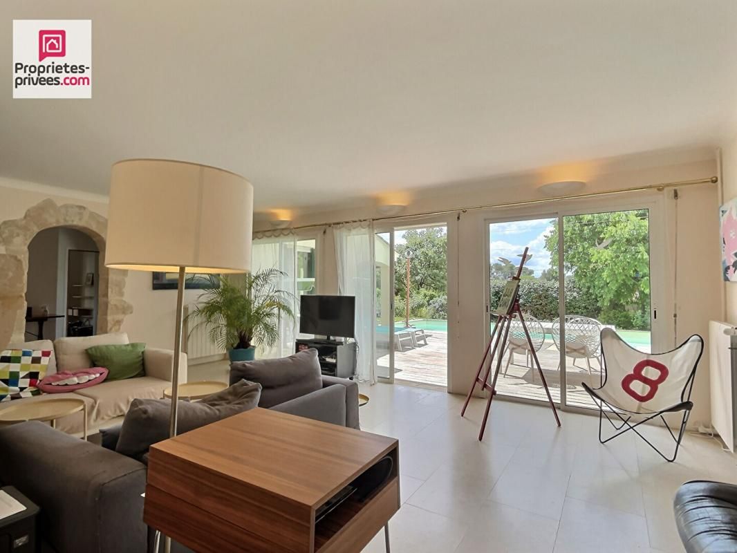 LORGUES EXCLUSIVITÉ - LORGUES - MAISON DE CHARME 217 M² AVEC PISCINE 4