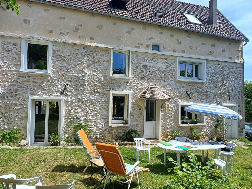 MAISON PIERRE