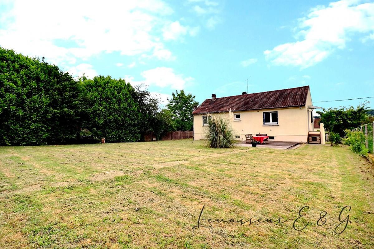 MOUY MOUY 60250 - Pavillon 4 chambres possible 5 sur sous sol total - 870m² 1