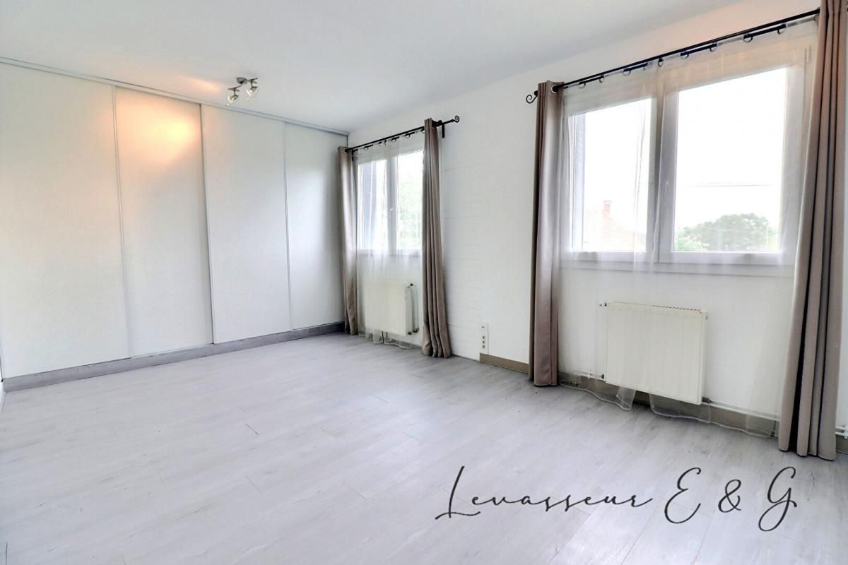 MOUY MOUY 60250 - Pavillon 4 chambres possible 5 sur sous sol total - 870m² 4
