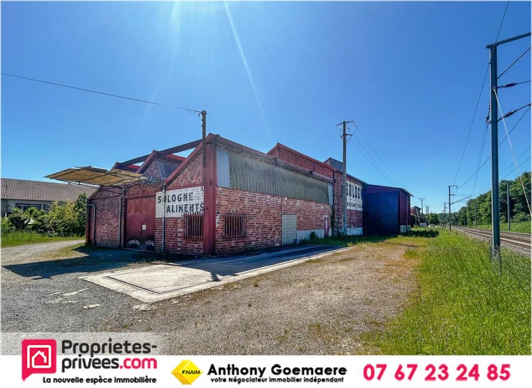 CHATRES-SUR-CHER Entrepôt Châtres Sur Cher 1080 m2 1