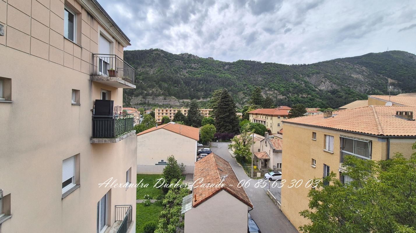 Bd Victor Hugo - Digne Les Bains - Appartement 2 pièces avec balcon