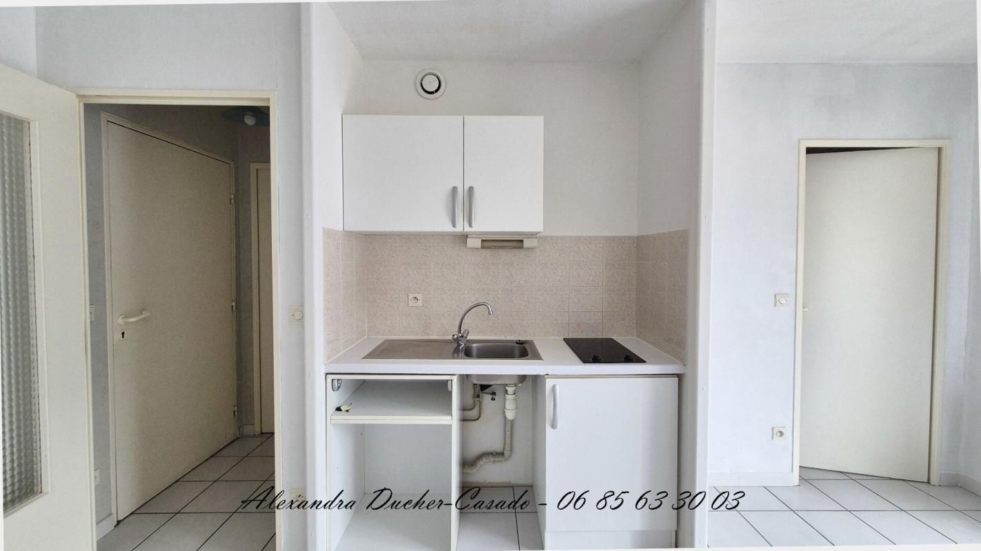 DIGNE-LES-BAINS Bd Victor Hugo - Digne Les Bains - Appartement 2 pièces avec balcon 4