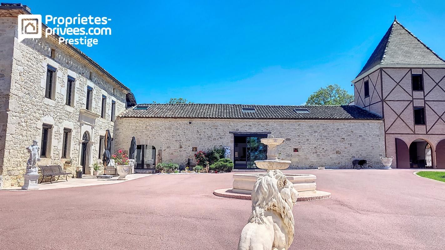 CAHUZAC-SUR-VERE Ancien manoir du 19 ème siècle - 20 pièces- 10 chambres- Parc arobré 4,9 hectares - 81 TARN - à 69 Kms de TOULOUSE) 3