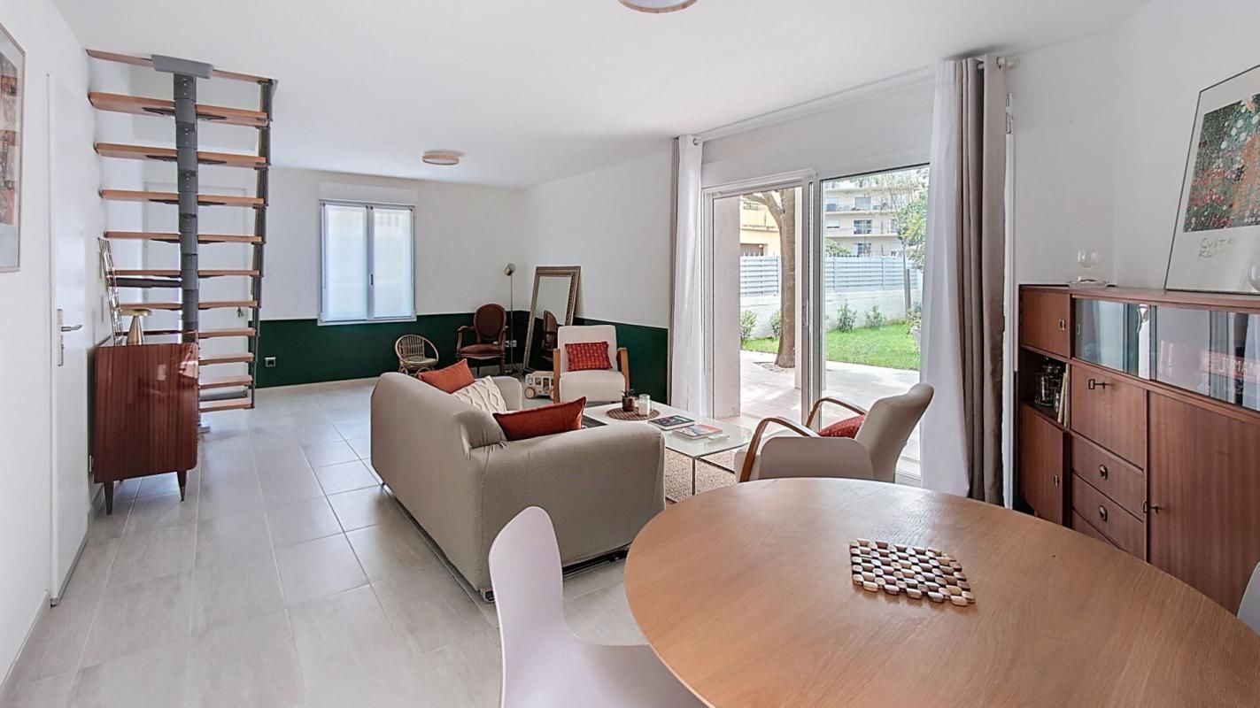 PERPIGNAN Maison de ville avec garage - Rénovée - Surface 121M² - 2 jardins - Terrasse - PALAIS DES CONGRES ( 66 000 PERPIGNAN ) 2