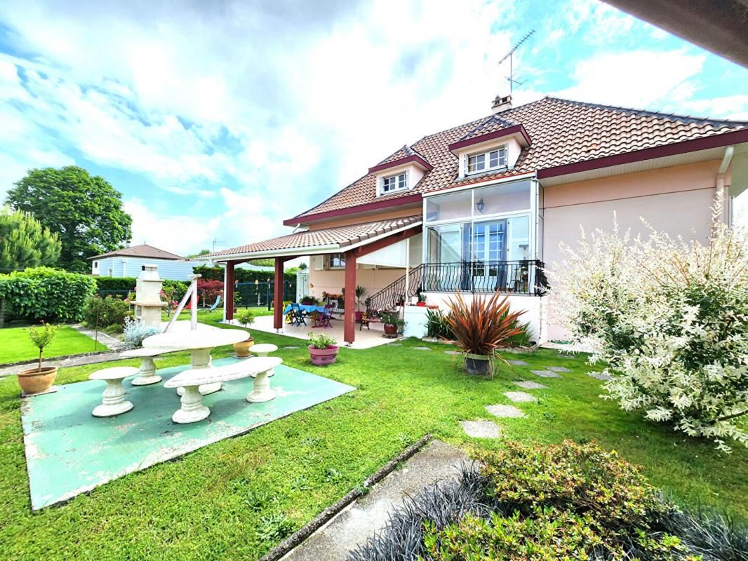 PONTONX-SUR-L'ADOUR Maison 7 pièces 263 m2 - GARAGE - TERRAIN 1500m² 2