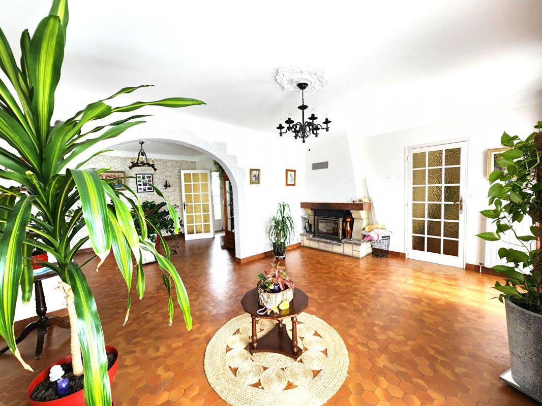 PONTONX-SUR-L'ADOUR Maison 7 pièces 263 m2 - GARAGE - TERRAIN 1500m² 3