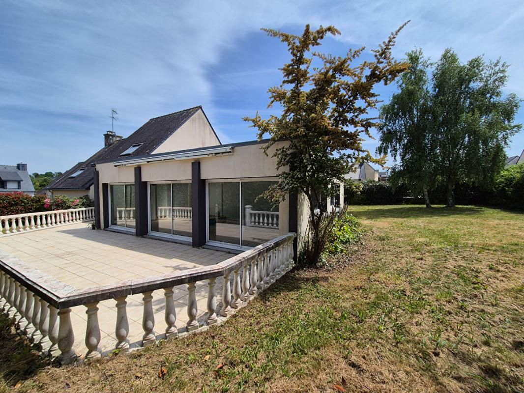 LANESTER TRES BELLE MAISON ARCHITECTURALE de 180 m2 - 7 pièces- dans le Morbihan ? (10 min de Lorient ? 5 min de Lanester) 3