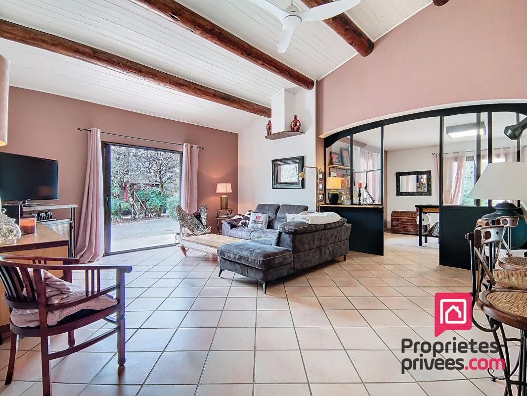 SAINT-MAXIMIN-LA-SAINTE-BAUME Villa 160 m2 , plain-pied Saint Maximin La Sainte Baume 83470 4