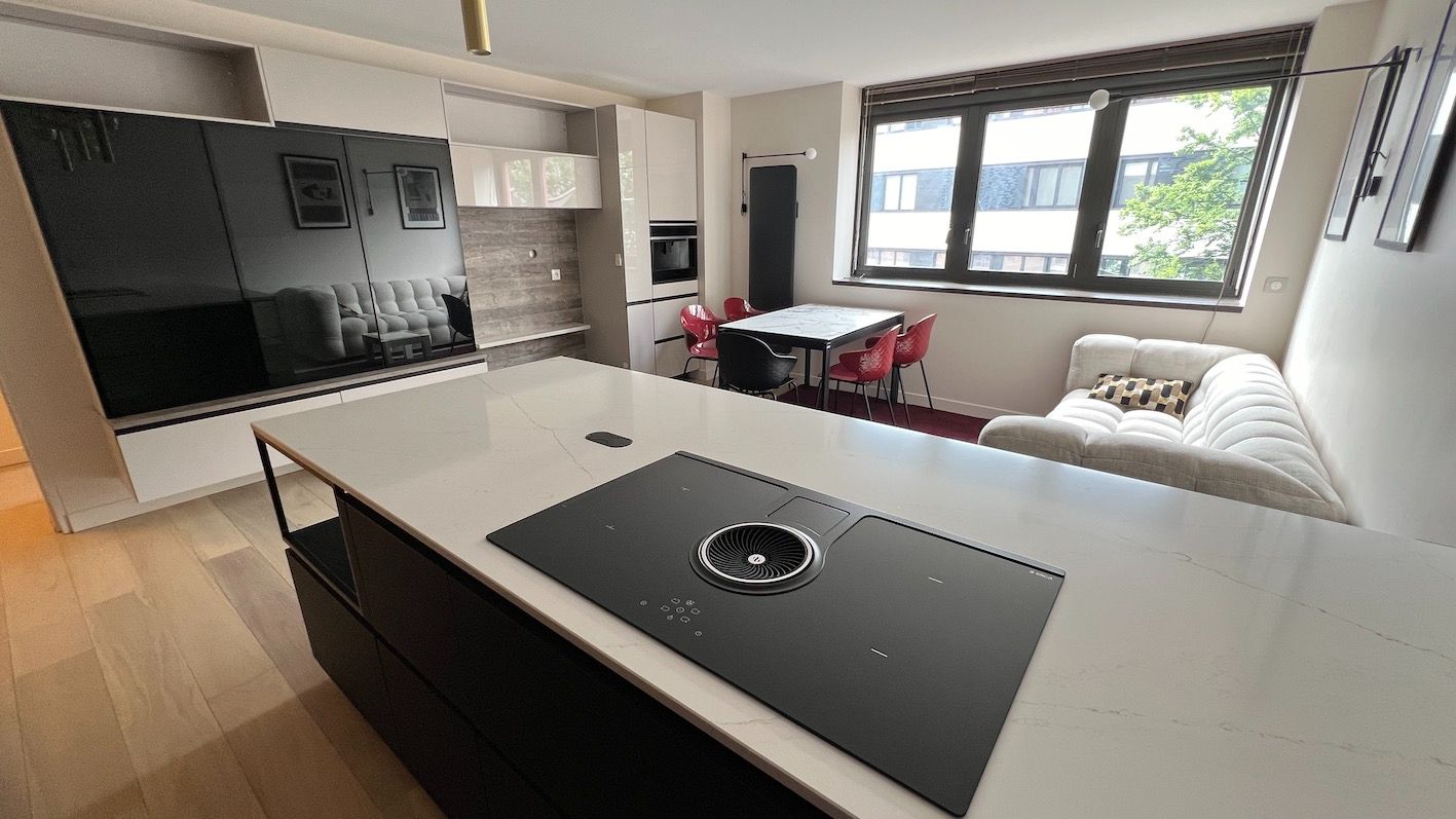 PARIS-14E-ARRONDISSEMENT Très beau 3 pièces entièrement rénové, meublé et équipé Paris 75014 2